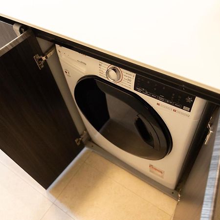 Bilocale Moderno Ed Esclusivo Apartment Милано Екстериор снимка