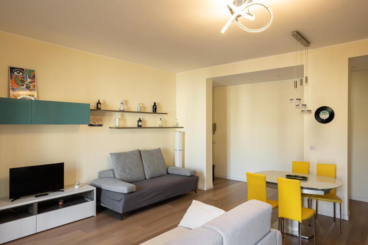Bilocale Moderno Ed Esclusivo Apartment Милано Екстериор снимка