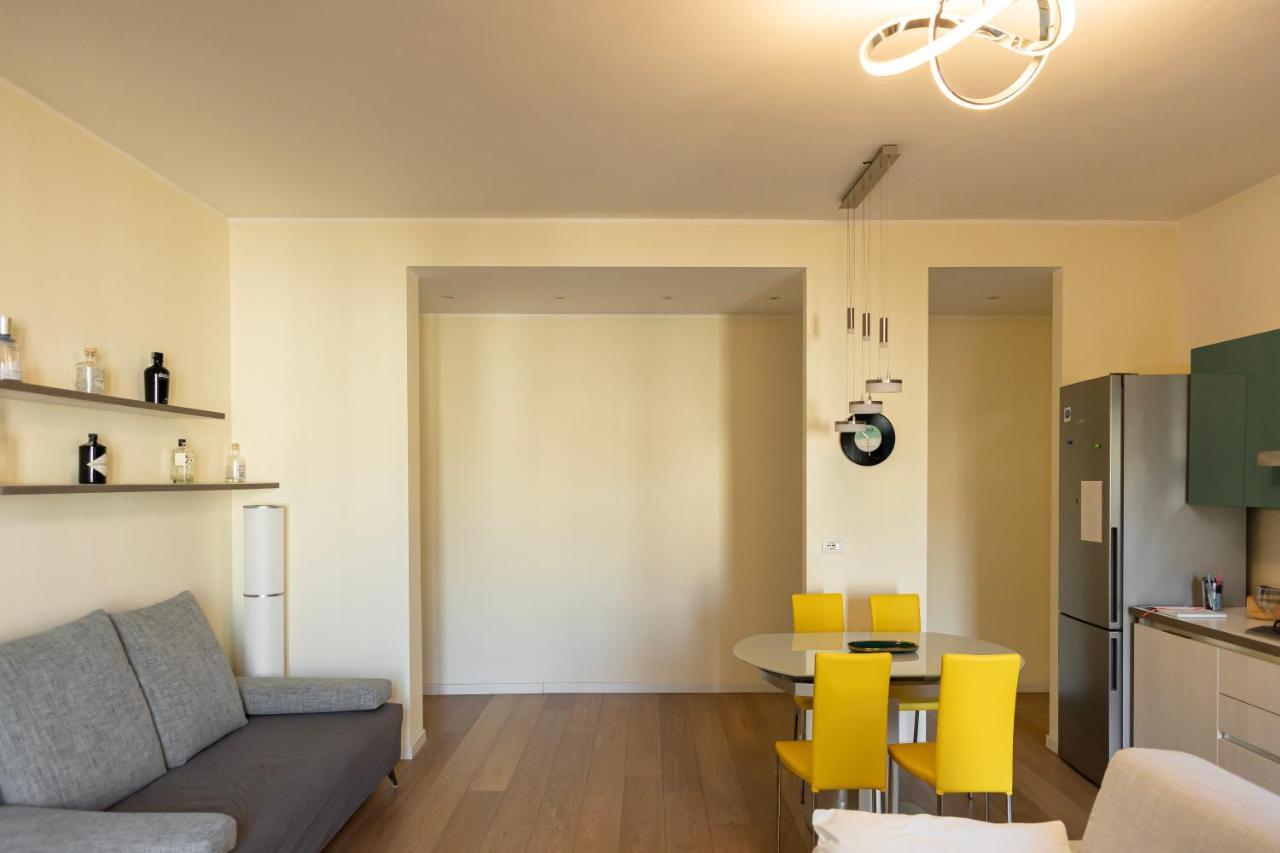 Bilocale Moderno Ed Esclusivo Apartment Милано Екстериор снимка